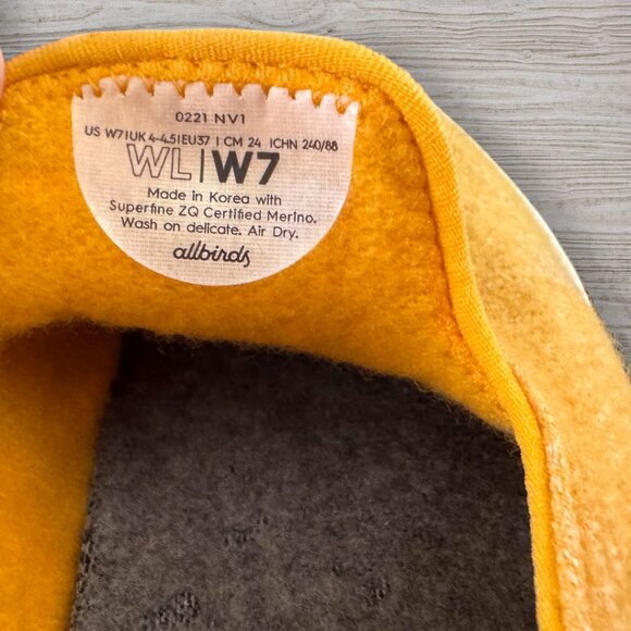 Allbirds Tree Loungers Women’s 7 Honey Gold Wool Slip On Sneakers - Picture 3 of 3